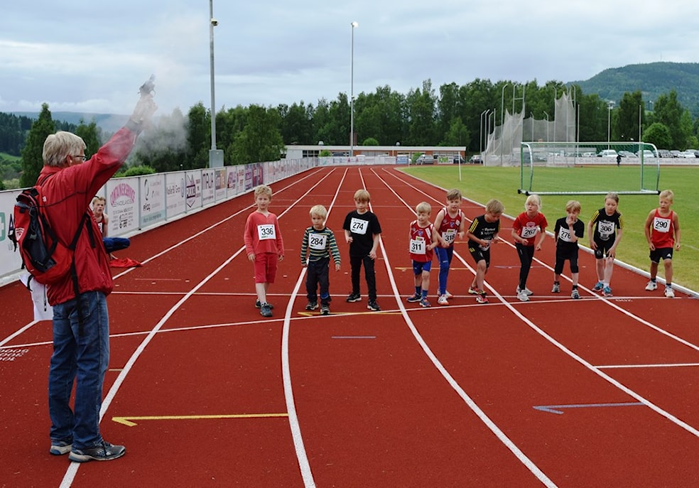 BARNEIDRETTSSKOLE 2015/2016